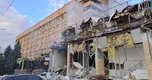 यूक्रेन के क्रामाटोरस्क शहर पर रूसी मिसाइल हमले में चार लोगों की मौत