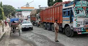 नेपाल से 15 दिनों में 700 मिट्रिक टन टमाटर भारत भे