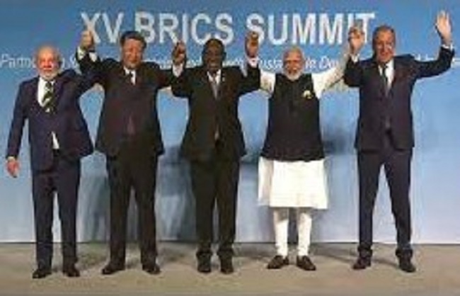 ब्रिक्स के मंच पर गांधी को याद कर मोदी ने कहा, बापू ने रखी एकता व सद्भाव की मजबूत नींव