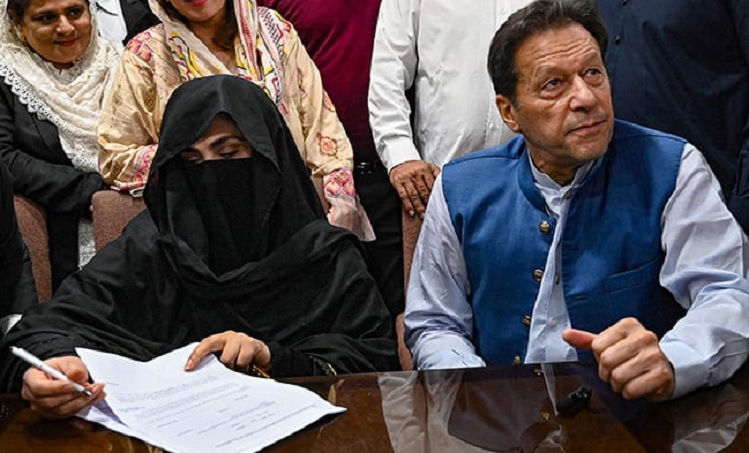 बुशरा बीबी को गिरफ्तारी की आशंका, लाहौर हाई कोर्ट से लगाई गुहार