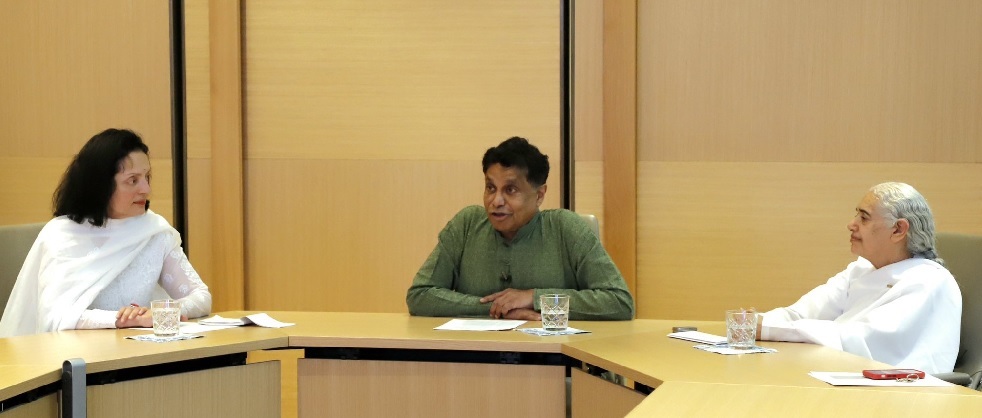 महात्मा गांधी के शांति संदेश के मार्ग पर प्रधानमंत्री मोदीः रुचिरा कंबोज