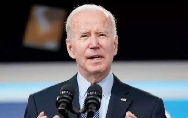 बाइडेन ने स्टॉपगैप फंडिंग बिल पर किए हस्ताक्षर