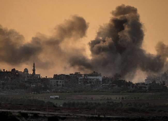 गाजा पट्टी के साथ लेबनान और सीरिया भी युद्ध की लपटों से झुलसे