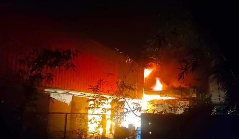 बांग्लादेश में जूट मिल में आग लगने से हड़कंप