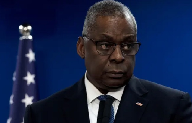 अमेरिकी रक्षामंत्री लॉयड ऑस्टिन अस्पताल में भर्ती, राष्ट्रपति को नहीं दी गई जानकारी, पेंटागन की तीखी आलोचना