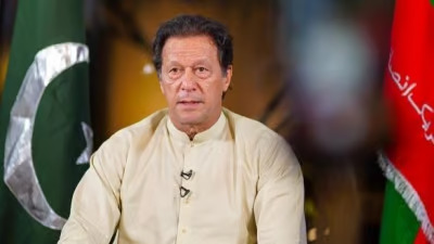 पाकिस्तान में आम चुनाव से पहले इमरान खान की पार्टी ने टाला पार्टी का संगठनात्मक चुनाव