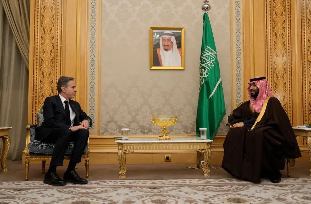 अमेरिका ने शुरू की गाजा में युद्धविराम की कोशिश, ब्लिंकन पहुंचे सऊदी अरब, क्राउन प्रिंस से की चर्चा