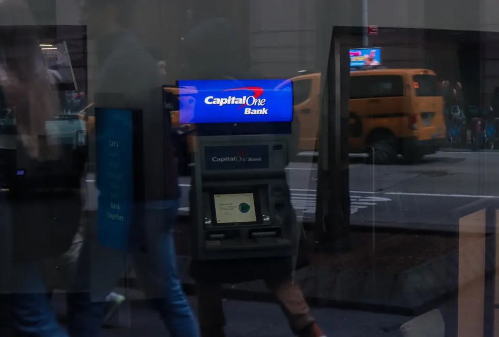 अमेरिकी बैंक कैपिटल वन करेगा डिस्कवर का अधिग्रहण