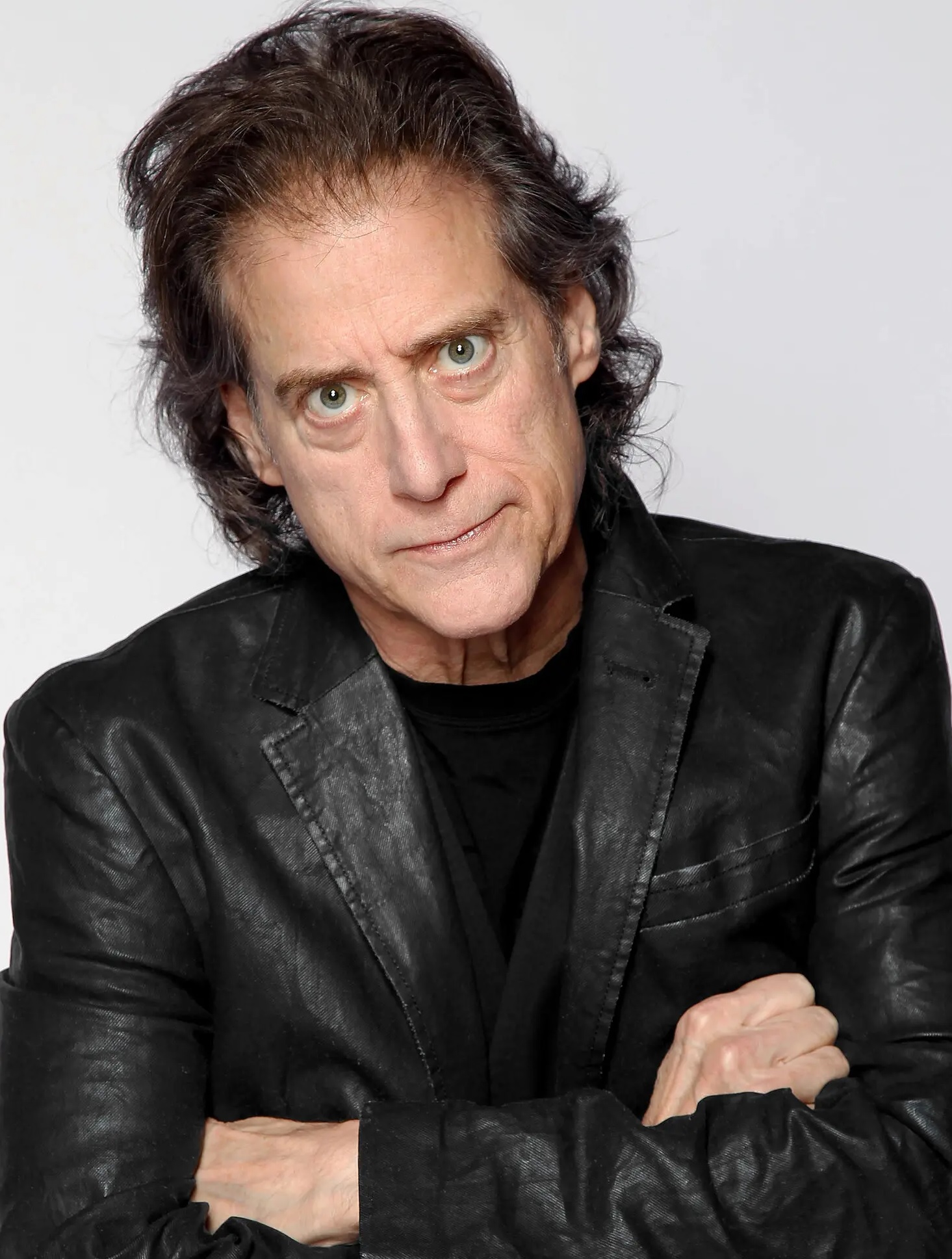 अमेरिकी हास्य अभिनेता रिचर्ड लुईस का 76 वर्ष की आयु में निधन