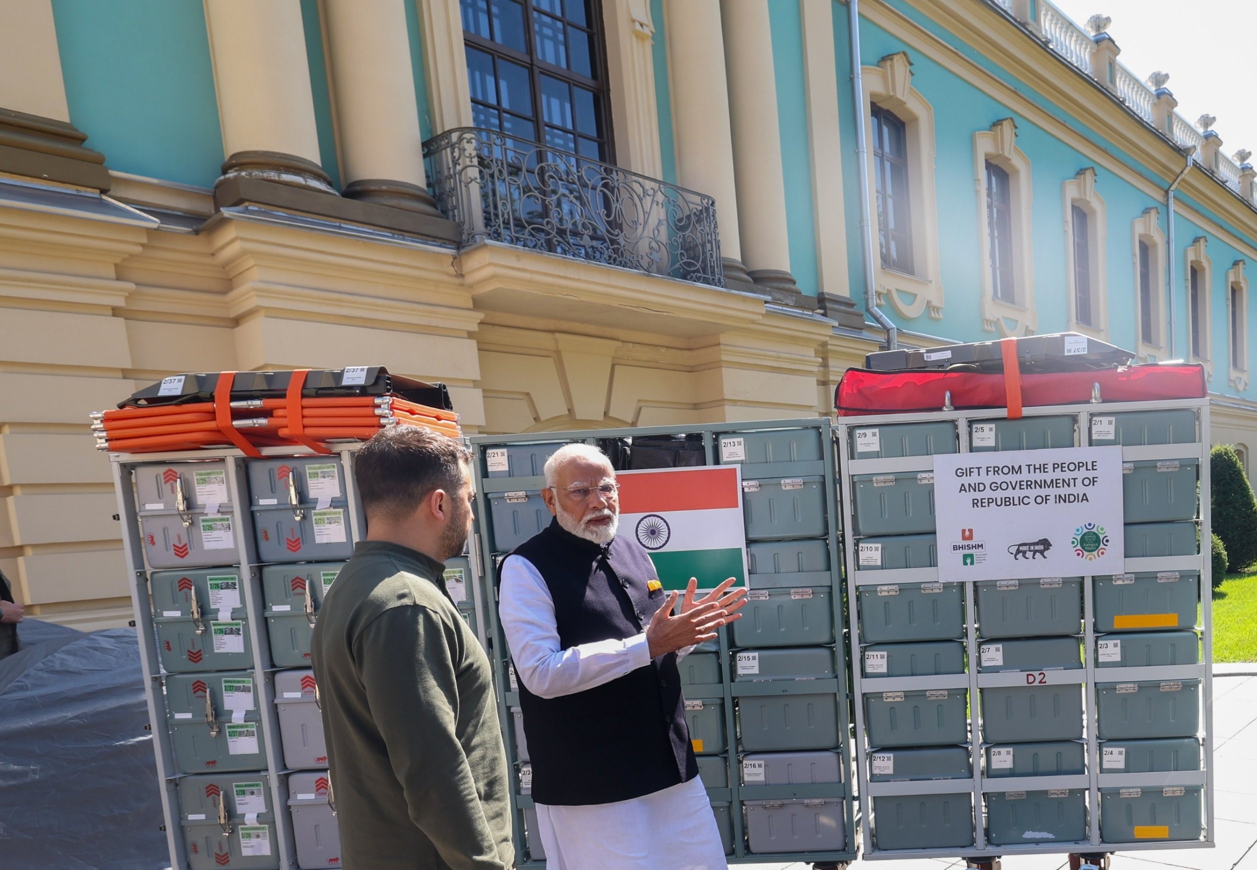 प्रधानमंत्री मोदी ने यूक्रेन की ऐतिहासिक यात्रा पूरी कर कीव से प्रस्थान किया