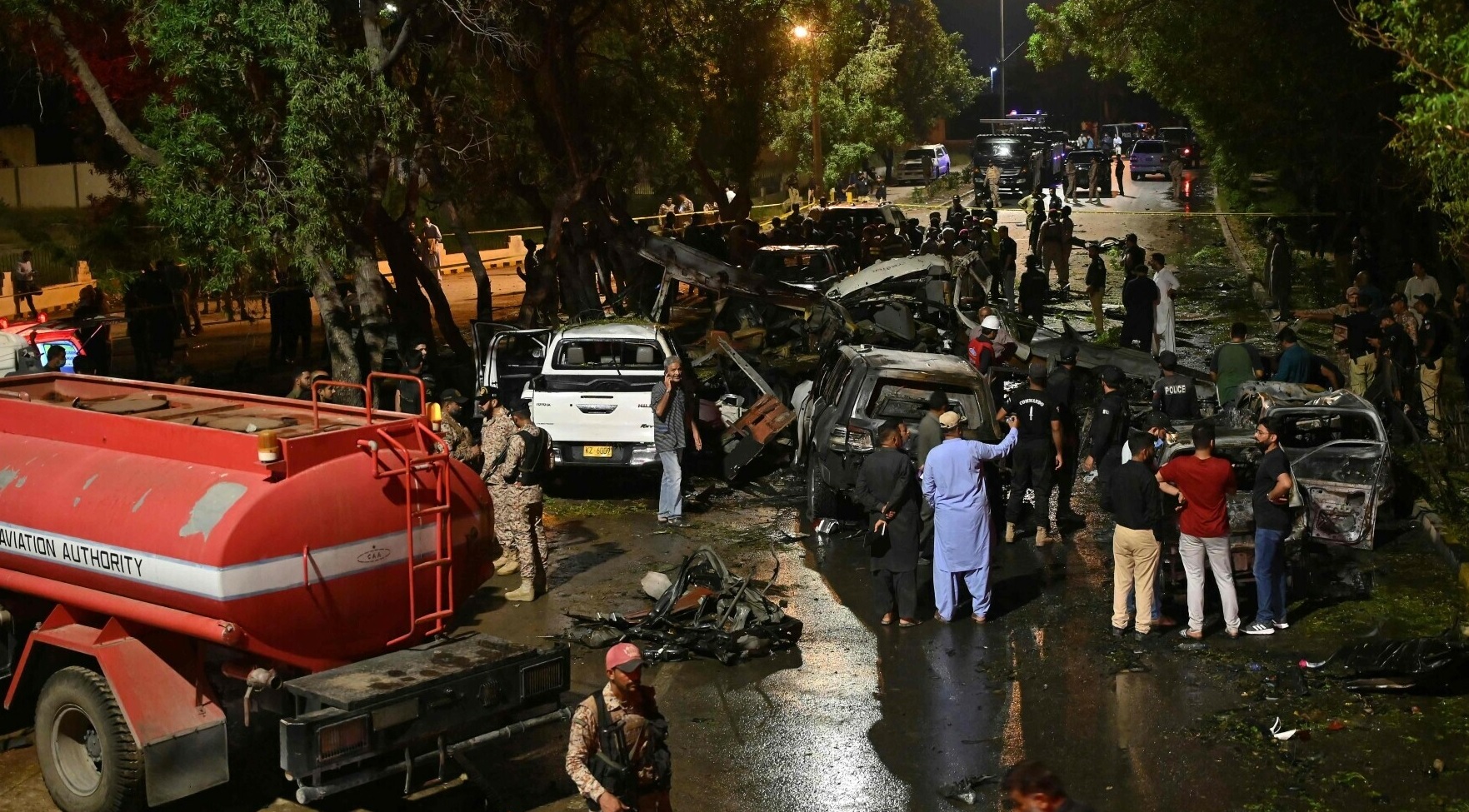  कराची एयरपोर्ट के पास विस्फोट में चीन के दो नागरिकों समेत तीन की मौत