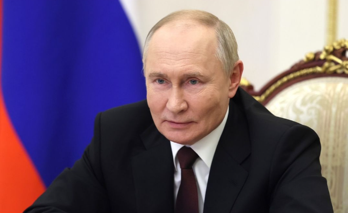 रूसी राष्ट्रपति ने भारतीय फिल्मों की प्रशंसा की; भारत के साथ मजबूत सांस्कृतिक संबंधों पर जोर दिया