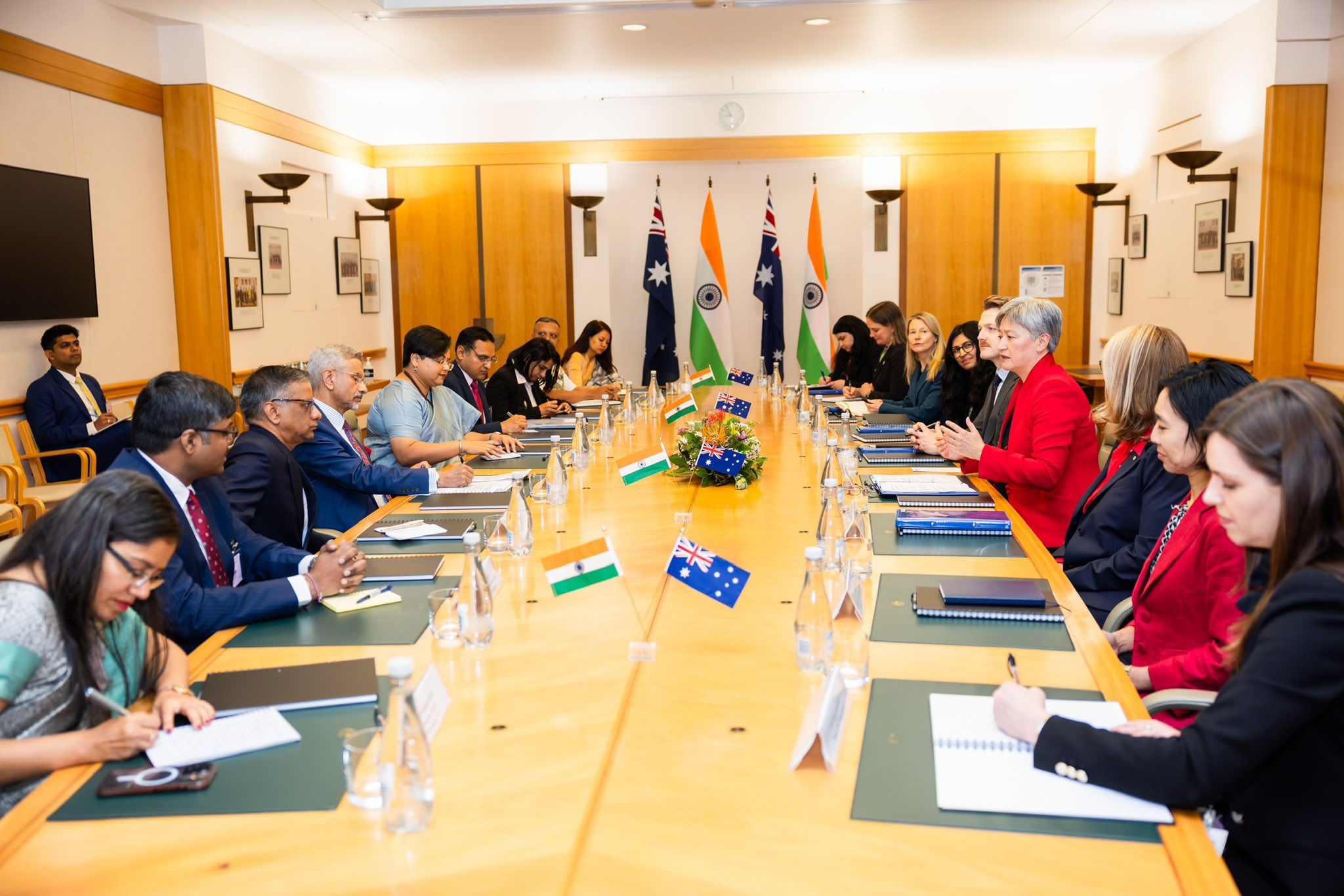 एस जयशंकर की ऑस्ट्रेलियाई समकक्ष पेनी वोंग से मुलाकात, कहा-व्यापक रणनीतिक साझेदारी बढ़ रही