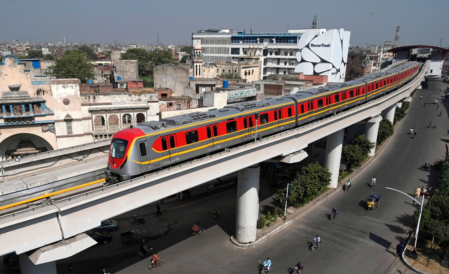 पाकिस्तान में सुरक्षा गार्ड की गोलीबारी में चीन के दो नागरिक घायल