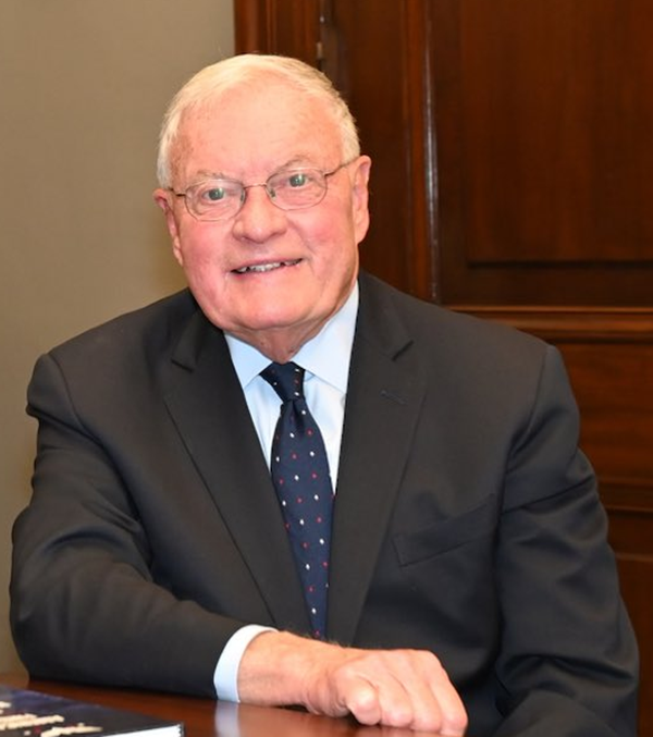 अमेरिका के नवनिर्वाचित राष्ट्रपति डोनाल्ड ट्रम्प ने सेवानिवृत्त जनरल कीथ केलॉग को यूक्रेन और रूस के लिए विशेष दूत के रूप में नामित किया