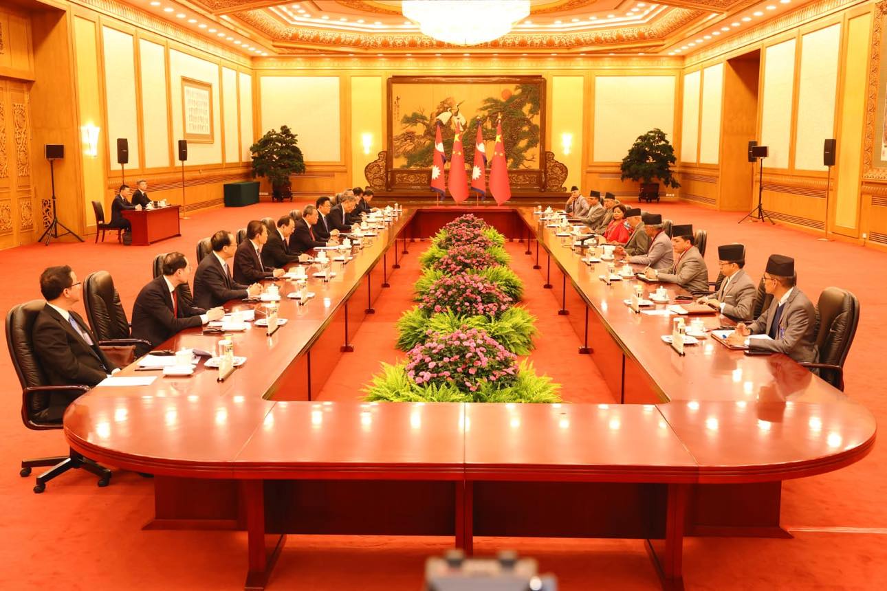 नेपाल के प्रधानमंत्री ओली का चीन में स्वागत, द्विपक्षीय बैठक शुरू