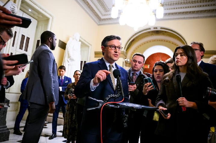 माइक जॉनसन फिर अमेरिकी प्रतिनिधि सभा के स्पीकर चुने गए 