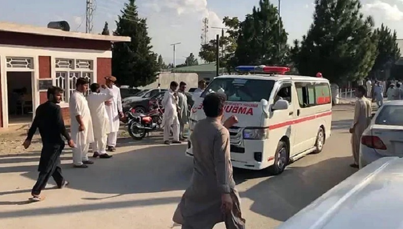 पाकिस्तान के कुर्रम में फिर भड़की हिंसा, गोलीबारी में उपायुक्त घायल