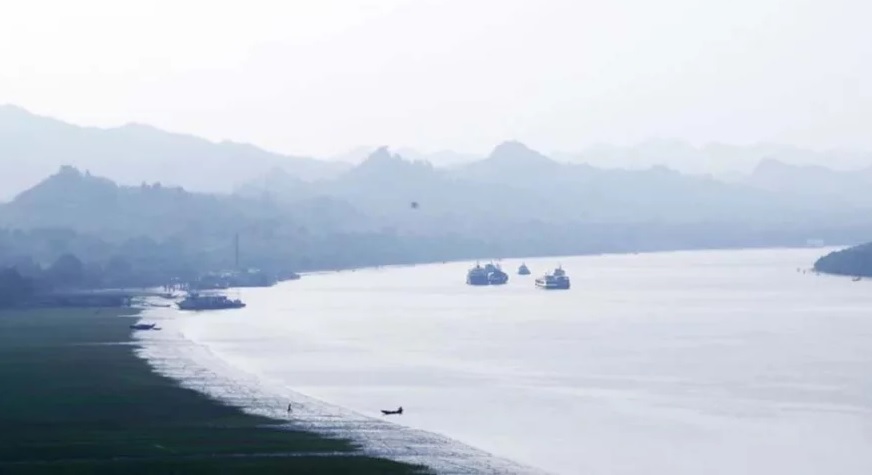 अराकान आर्मी ने म्यांमार से बांग्लादेश आ रहे तीन मालवाहक जहाजों को रोका