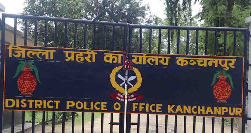 पिस्तौल लेकर नेपाल में घुसे उत्तराखंड के चार युवक गिरफ्तार