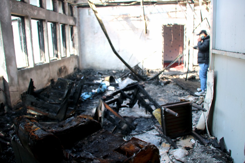 नेपाल के पेयजल मंत्रालय में लगी आग, तीन कमरे के कागजात जलकर नष्ट