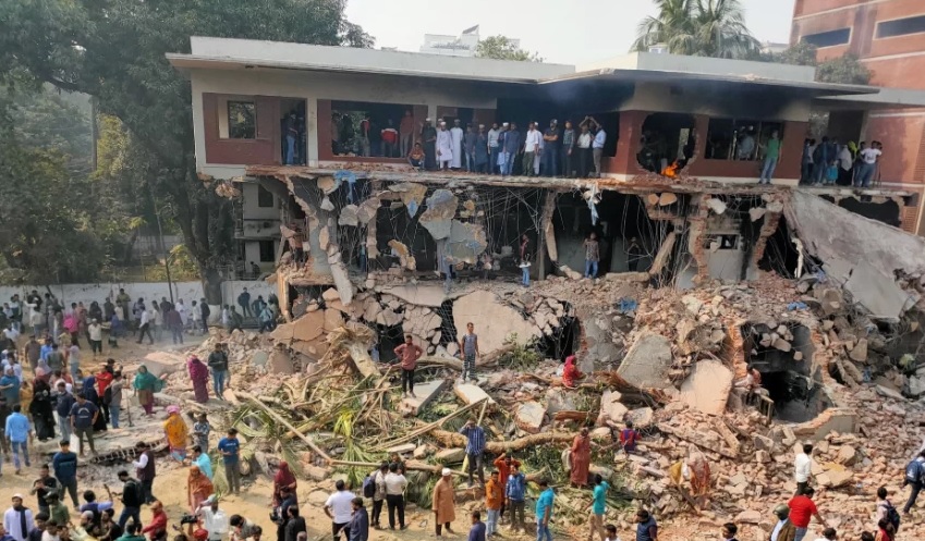  ढाका में बंगबंधु के ध्वस्त किए आवास पर पहुंची सीआईडी ​​क्राइम सीन यूनिट 