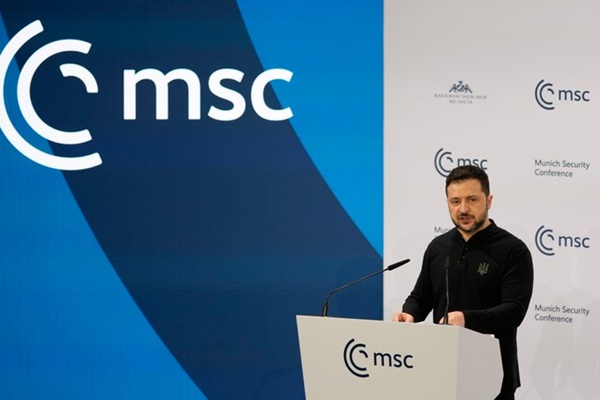 यूक्रेन संघर्ष के बीच, यूक्रेनी राष्ट्रपति वोलोडिमिर ज़ेलेंस्की ने यूरोप में सशस्त्र सेनाओं के निर्माण का आह्वान किया