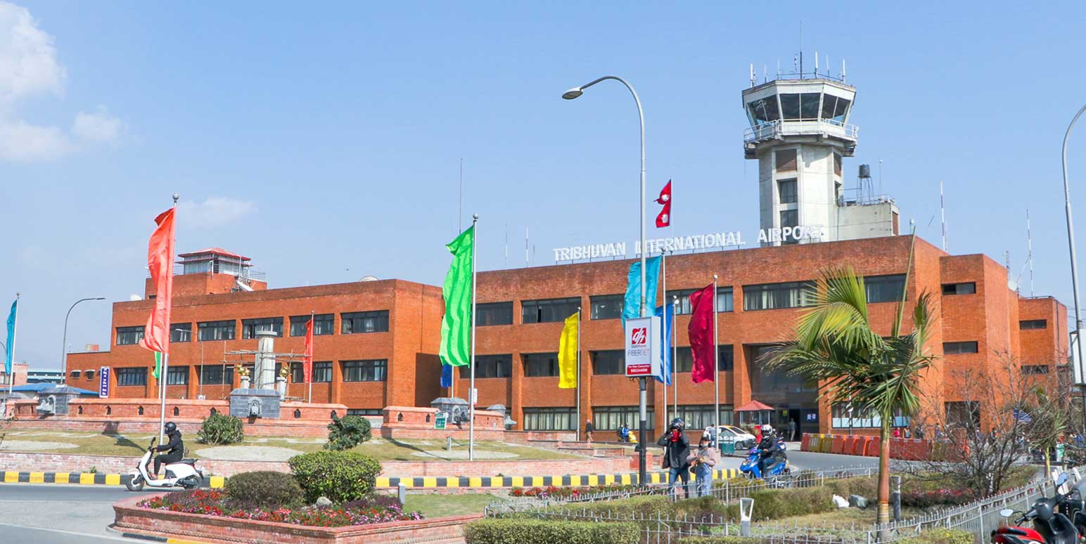 चीनी मूल का अमेरिकी नागरिक हजारों डॉलर और कई मोबाइल फोन के साथ काठमांडू हवाईअड्डे से गिरफ्तार