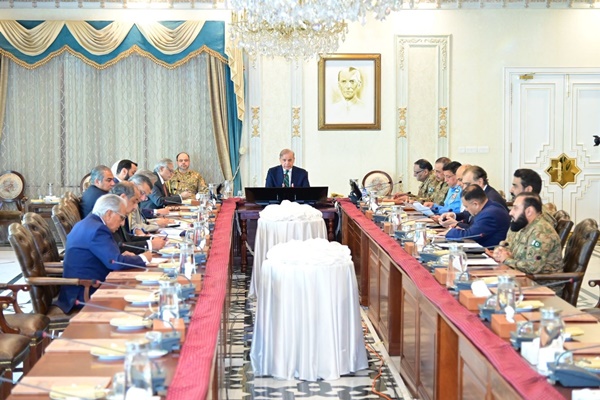 बढ़ते तनाव के बीच पाकिस्तान ने भारतीय एयरलाइनों के लिए हवाई क्षेत्र बंद किया