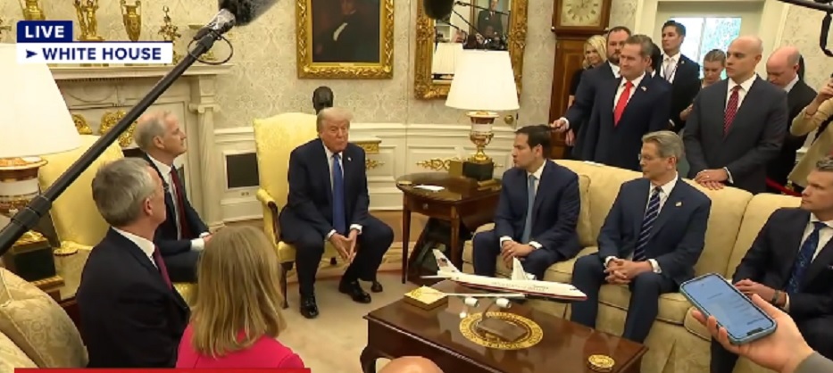  अमेरिका की रूस को चेतावनी: शांति समझौते में विफलता पर लग सकते हैं कड़े प्रतिबंध &ndash; ट्रंप