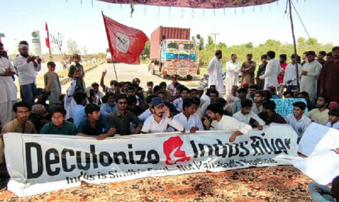  पाकिस्तान में सिंधु पर नहर परियोजना का विरोध, आंदोलन से डरी सरकार