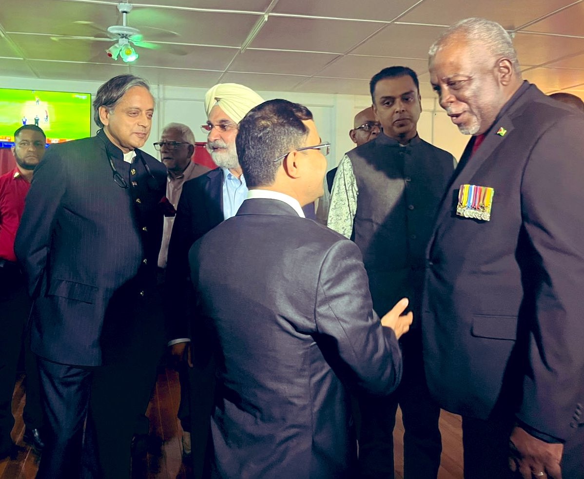 दुनिया को भारत दिखा रहा है पाकिस्तान का आतंकी चेहरा, प्रतिनिधिमंडल ने की वैश्विक नेताओं से मुलाकात