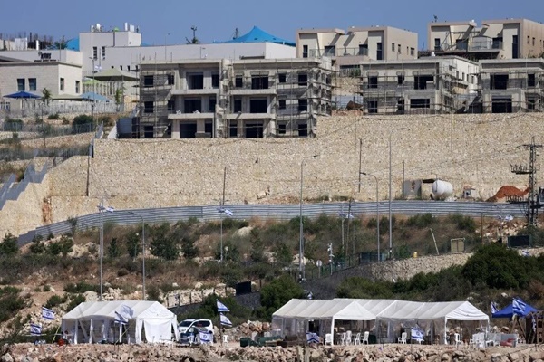 इज़राइल ने वेस्ट बैंक में 22 नई बस्तियों को दी मंजूरी, दशकों में सबसे बड़ा विस्तार