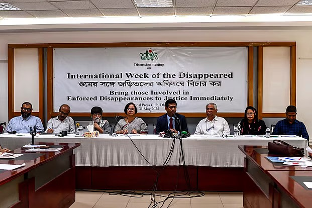 बांग्लादेश: पूर्व प्रधानमंत्री शेख हसीना पर मानवता विरोधी अपराधों को लेकर ICT में आरोप तय करने की तैयारी