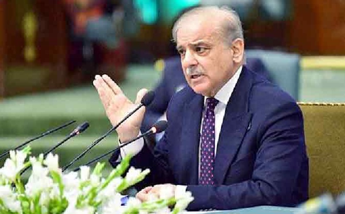 पाकिस्तान में सीनेट, असेंबली प्रमुख का वेतन 500 फीसद बढ़ा, आलोचना के बाद शहबाज ने वृद्धि रोकी, रिपोर्ट मांगी