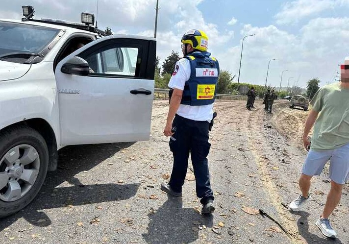 ईरान की मिसाइलों से इजराइल में बिजली स्टेशन तबाह, कई शहरों में बिजली गुल