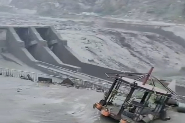 नेपाल: ल्हेंदे नदी में बाढ़ से रसुवा में 9 बचाए गए, 15 अभी भी लापता