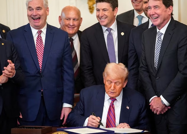  अमेरिका में क्रिप्टोकरेंसी युग की शुरुआत