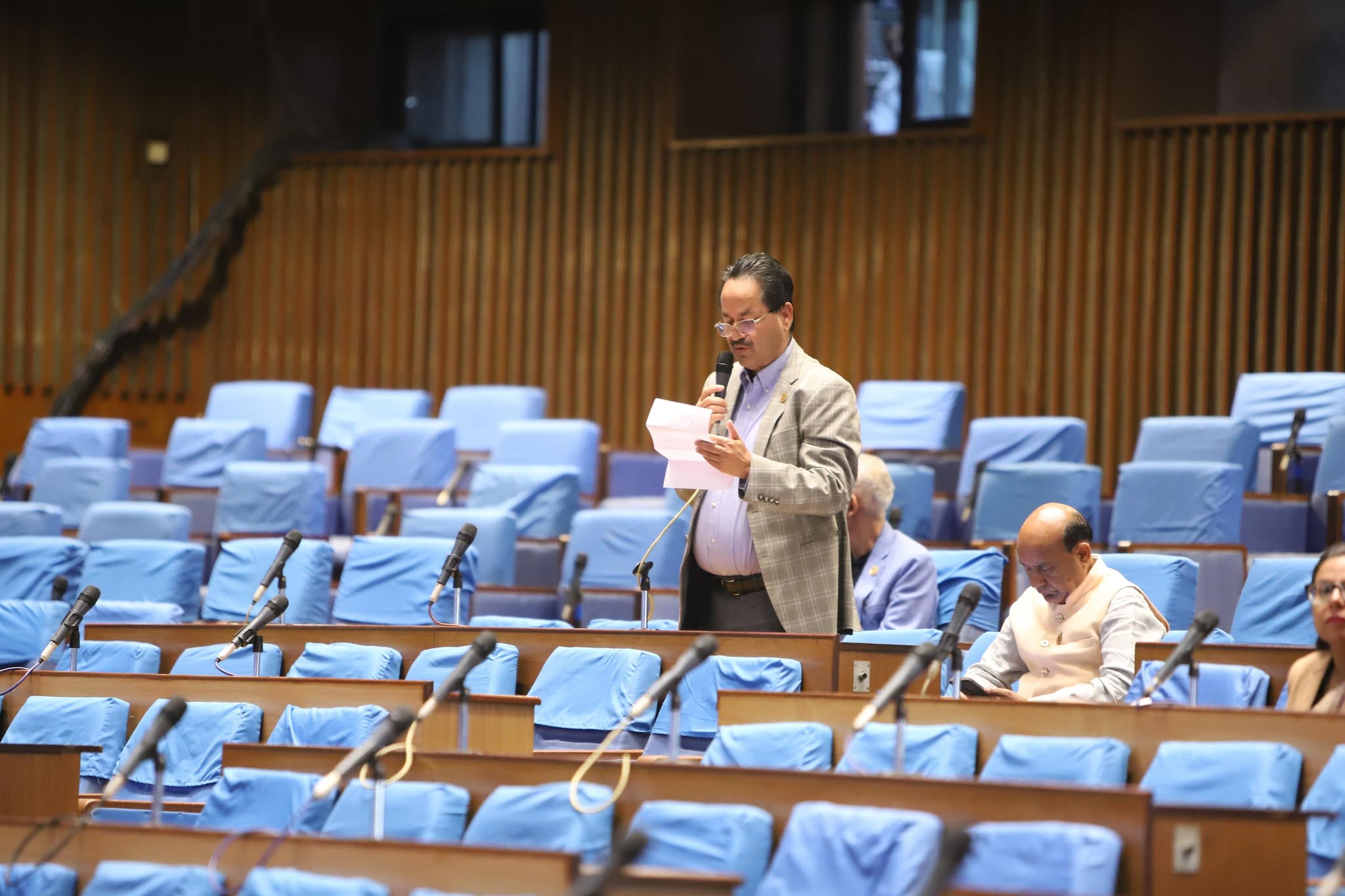  नेपाल सरकार के प्रस्तावित फोन टैपिंग विधेयक पर नेपाली कांग्रेस के सांसद ने जताई आपत्ति