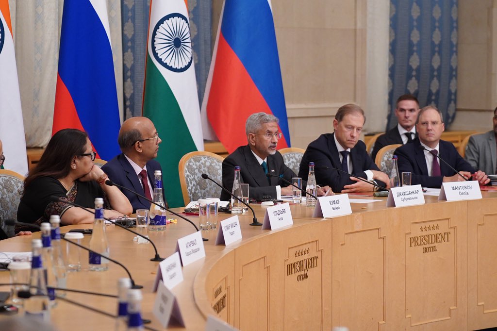 मॉस्को में डॉ. एस. जयशंकर का आह्वान: भारत-रूस व्यापार संबंधों को नई ऊँचाइयों पर ले जाने का समय