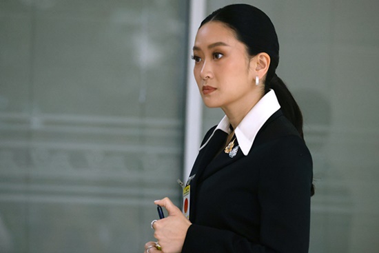 थाईलैंड की प्रधानमंत्री पैतोंगतार्न शिनावात्रा नैतिकता उल्लंघन के आरोप में बर्खास्त