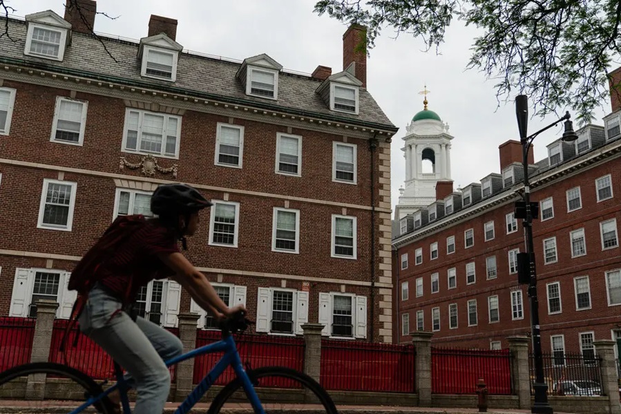 हार्वर्ड विवि को ट्रंप प्रशासन के साथ टकराव में महत्वपूर्ण कानूनी जीत मिली