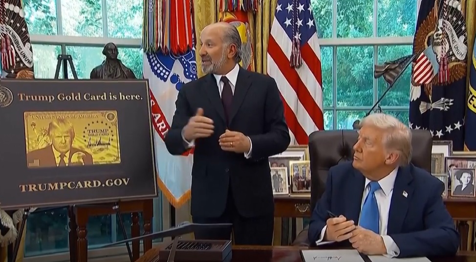 अमेरिका का एच1-बी वीजा हासिल करना हुआ महंगा, देने होंगे एक लाख डॉलर