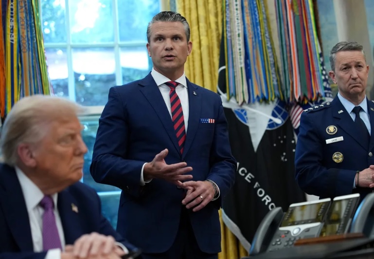 अमेरिका सेना वेनेज़ुएला के खिलाफ बड़ी कार्रवाई की तैयारी में, ट्रंप को रणनीति से अवगत कराया