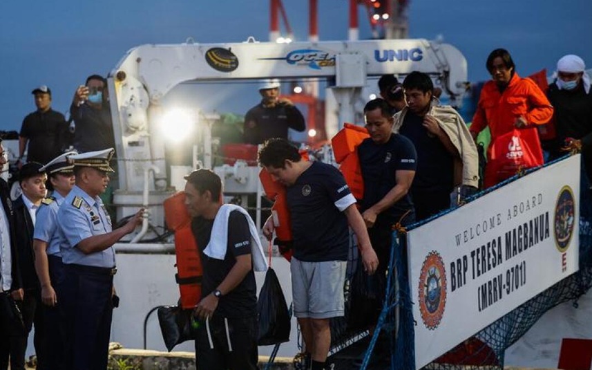 दक्षिणी फिलीपींस में फेरी डूबने से कम से कम 13 लोगों की मौत, 244 को बचाया गया