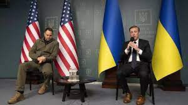 अमेरिका ने यूक्रेन के लिए रक्षा सहायता घोषित की