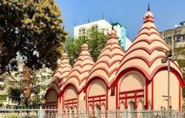 बांग्लादेश: ऐतिहासिक ढाकेश्वरी मंदिर की जमीन पर अवैध कब्जा, मुक्त कराने की कोशिशें शुरू