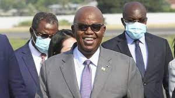  कैबिनेट बैठक में गैबॉन के विदेश मंत्री को हार्ट अटैक, अस्पताल में हुई मौत