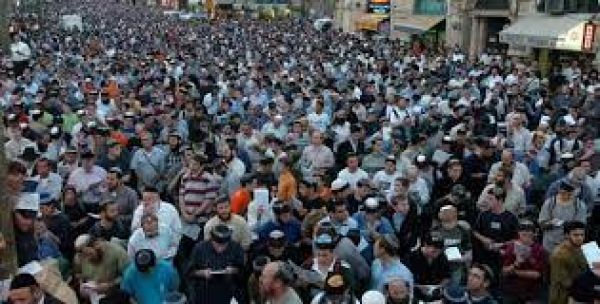 इजराइल में प्रस्तावित कानून का विरोध, सरकार के खिलाफ सड़कों पर उतरे लोग