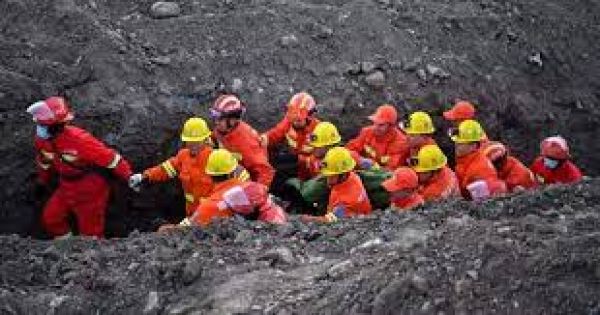 चीन के मंगोलिया में खदान धंसने से दो की मौत, 53 लापता